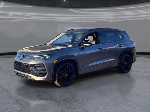 New 2026 Volkswagen Tiguan SE R-Line image 1