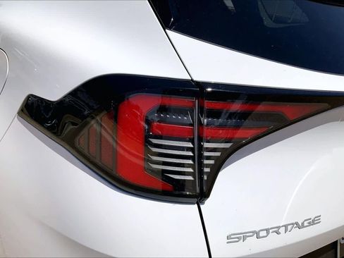 Certified 2026 Kia Sportage EX FWD image 59