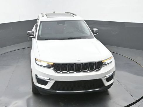 Used 2022 Jeep Grand Cherokee Limited AWD/4WD image 30