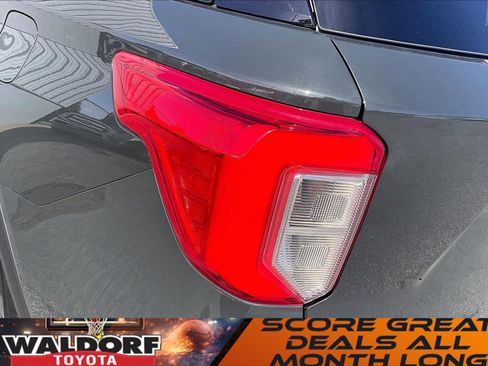 Used 2024 Ford Explorer XLT w/ Equipment Group 202A image 34