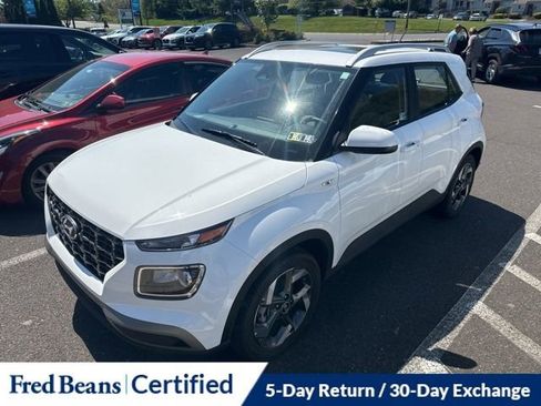 Certified 2026 Hyundai Venue SEL FWD image 3