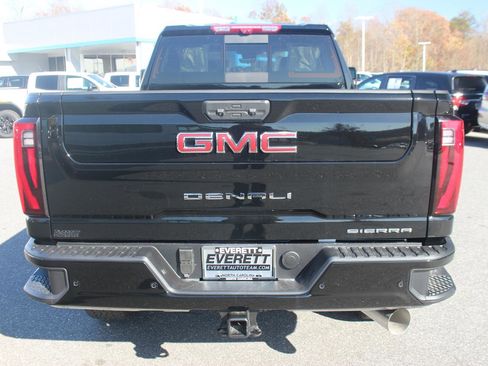 New 2026 GMC Sierra 2500 Denali w/ Denali Reserve Package image 6