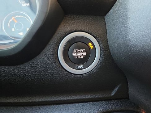 Used 2019 RAM 1500 Tradesman image 21