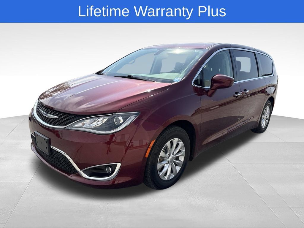 Used 2018 Chrysler Pacifica Touring Plus FWD 360° Tour