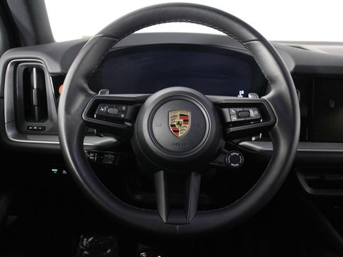 Certified 2024 Porsche Cayenne AWD/4WD image 12