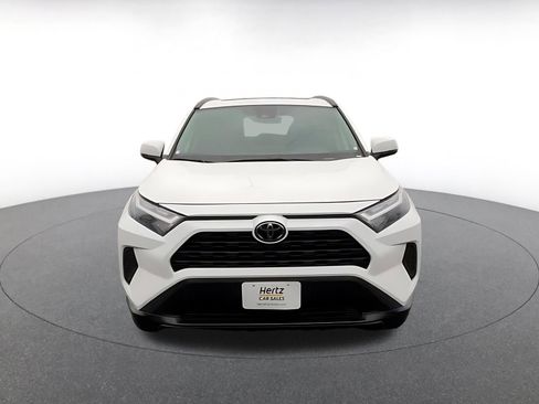 Used 2025 Toyota RAV4 XLE image 4