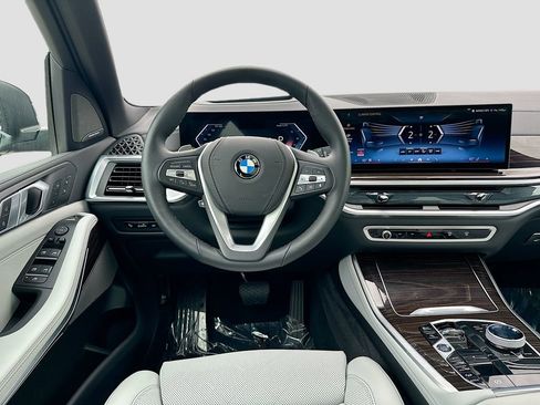 Used 2026 BMW X5 xDrive40i w/ Executive Package AWD/4WD image 24