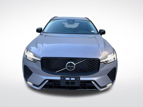 New 2026 Volvo XC60 B5 Plus w/ Protection Package Premier image 8
