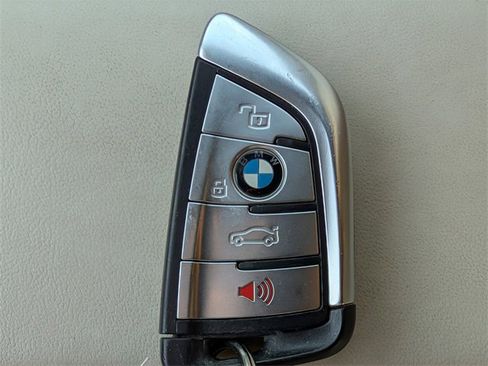 Used 2019 BMW X5 xDrive40i w/ M Sport Package image 30