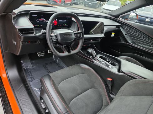 New 2025 Dodge Charger Scat Pack w/ Track Pack image 10