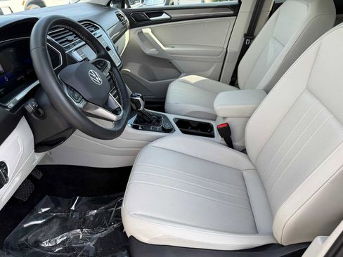 Certified 2023 Volkswagen Tiguan SE AWD/4WD image 19