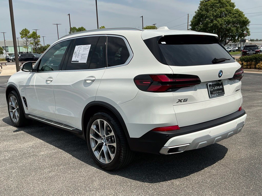 Used 2024 BMW X5 xDrive50e AWD/4WD image 5