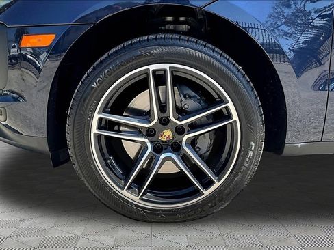Used 2021 Porsche Macan S AWD/4WD image 34