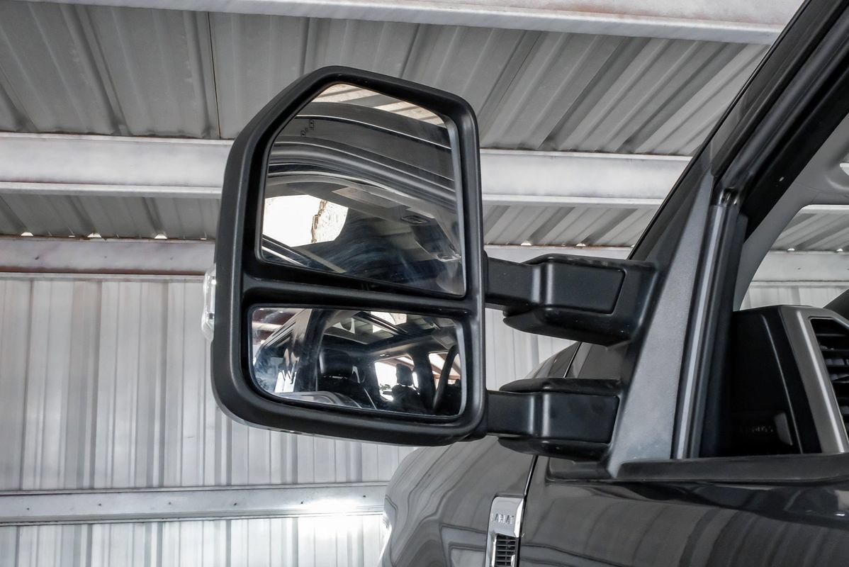 Used 2019 Ford F350 Lariat w/ Lariat Ultimate Package AWD/4WD image 40