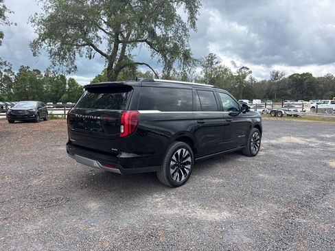 Used 2025 Ford Expedition Max Platinum w/ Driver's Package AWD/4WD image 6