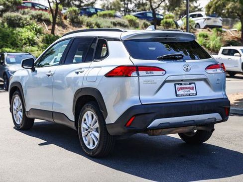 Certified 2024 Toyota Corolla Cross LE AWD/4WD image 6