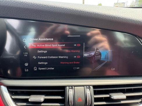 Used 2020 Alfa Romeo Giulia AWD w/ Quick Order Package 22J Sport image 39