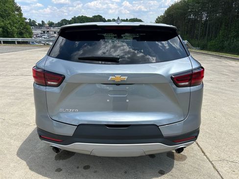 Used 2025 Chevrolet Blazer LT FWD image 5