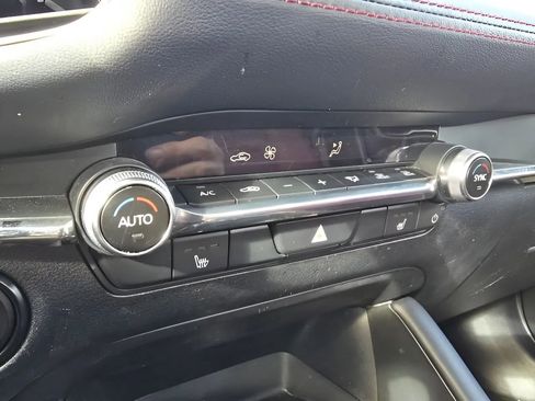 Used 2024 MAZDA MAZDA3 s image 29