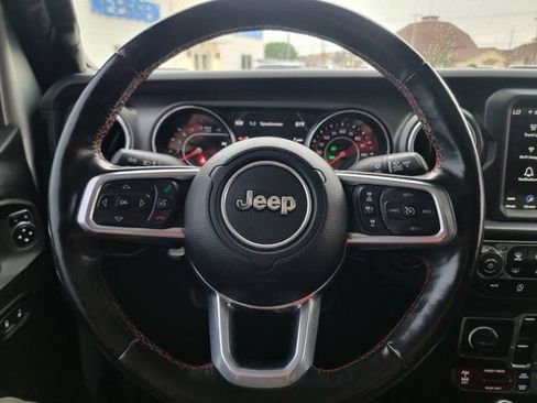 Used 2022 Jeep Gladiator Rubicon w/ LED Lighting Group AWD/4WD image 18