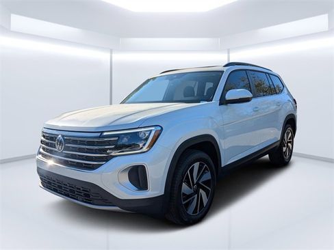 New 2026 Volkswagen Atlas SE image 6