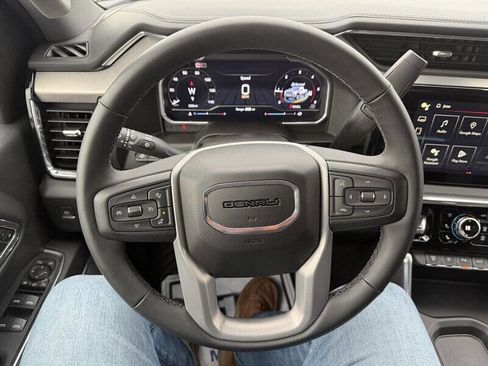 Used 2024 GMC Sierra 2500 Denali w/ Denali Reserve Package image 40