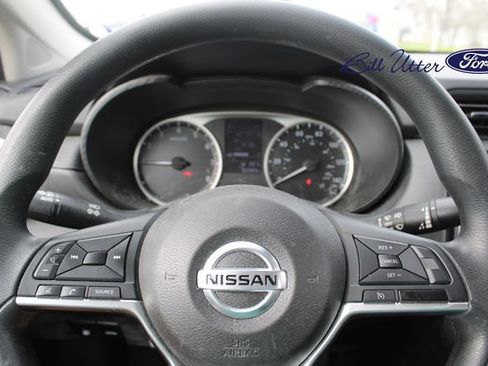 Used 2021 Nissan Versa S image 10