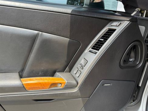 Used 2005 Cadillac XLR image 22