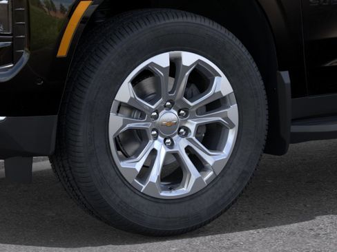 New 2026 Chevrolet Suburban LS w/ LPO, Dark Essentials Package AWD/4WD image 33