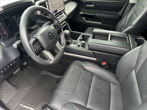 Used 2022 Toyota Tundra Limited w/ TRD Off-Road Package AWD/4WD image 10