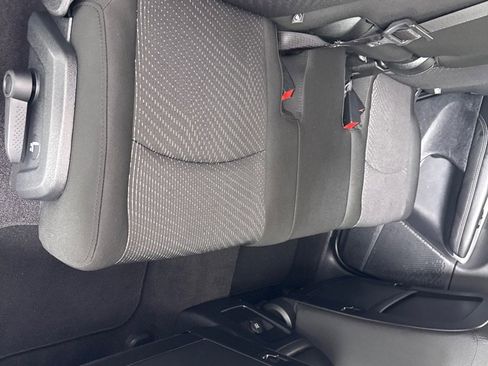 Used 2020 Dodge Journey SE w/ SE Popular Equipment Group image 24