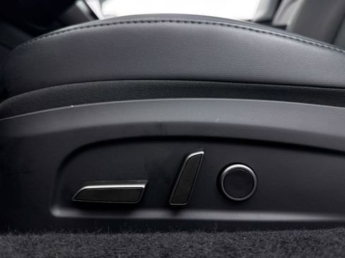 Used 2024 Tesla Model 3 Standard Range image 29