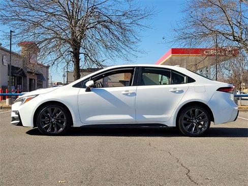 Used 2024 Toyota Corolla XSE image 2