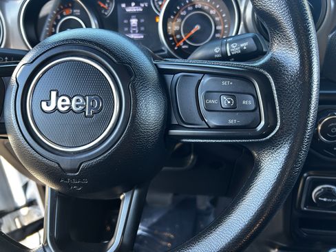 Certified 2022 Jeep Wrangler Unlimited Sport image 24