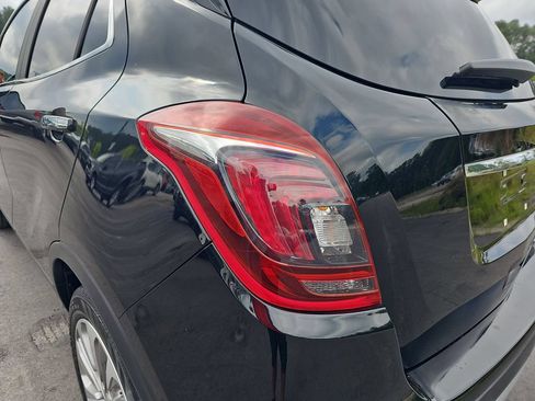 Used 2020 Buick Encore Preferred w/ Safety Package FWD image 16