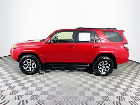 Used 2023 Toyota 4Runner TRD Off-Road Premium w/ Moonroof Package AWD/4WD image 5