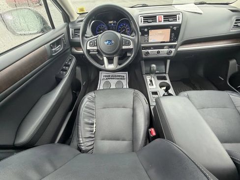 Used 2017 Subaru Outback 2.5i Limited AWD/4WD image 10