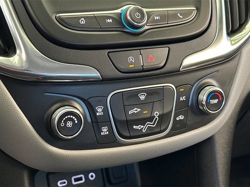 Used 2022 Chevrolet Equinox LS w/ LS Convenience Package image 20