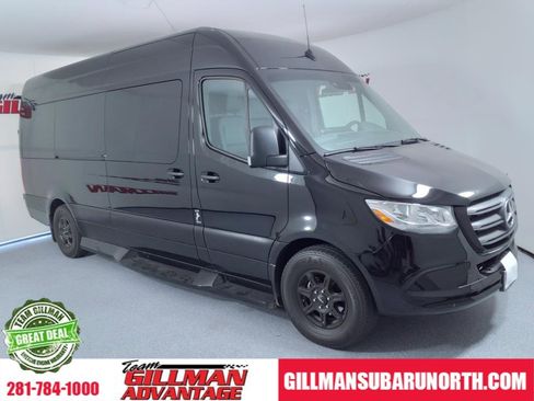 Used 2022 Mercedes-Benz Sprinter 2500 image 1
