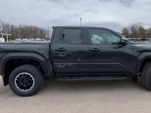 New 2026 Toyota Tacoma TRD Off-Road AWD/4WD image 9