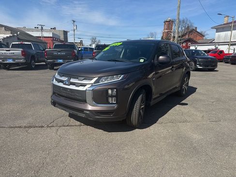 Used 2020 Mitsubishi Outlander Sport AWD image 2