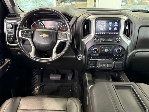 Used 2022 Chevrolet Silverado 2500 LTZ w/ LTZ Premium Package image 33