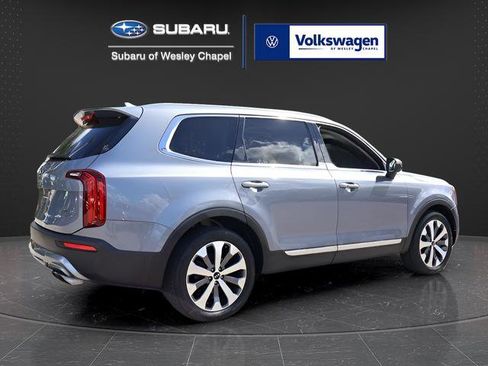 Used 2021 Kia Telluride EX w/ EX Premium Package FWD image 8