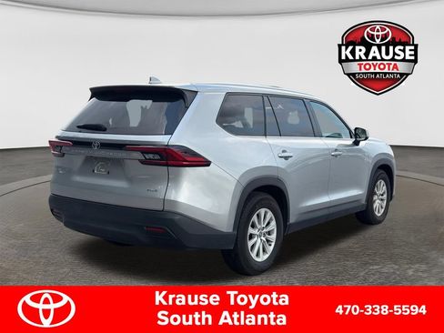 Used 2025 Toyota Grand Highlander FWD image 8