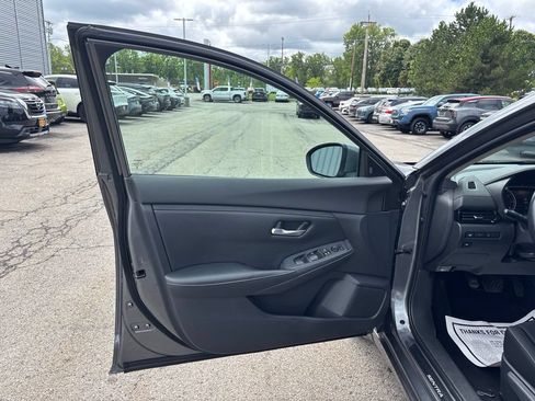 Used 2022 Nissan Sentra SV w/ Electronics Package FWD image 15