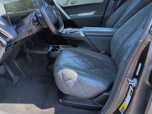 Certified 2022 BMW iX xDrive50 w/ Premium Package AWD/4WD image 16