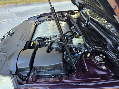 Used 2008 Cadillac DTS Luxury II image 28