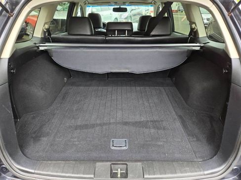 Used 2013 Subaru Outback 2.5i Limited AWD/4WD image 36