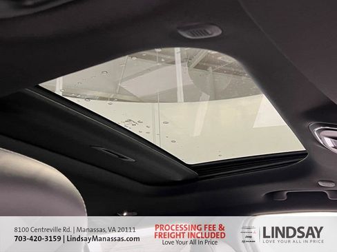 New 2025 Jeep Grand Cherokee Laredo image 11