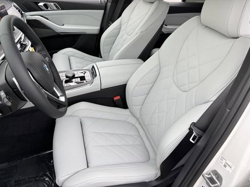 Used 2026 BMW X5 xDrive40i AWD/4WD image 19